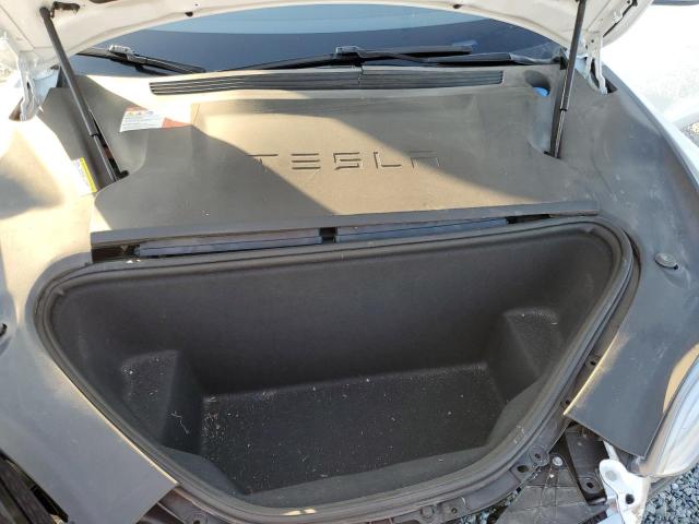5YJSA1E18HF176420 - 2017 TESLA MODEL S WHITE photo 11