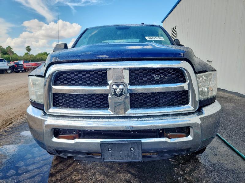 3C6UR5CL0JG389396 - 2018 RAM 2500 ST أزرق صورة 5