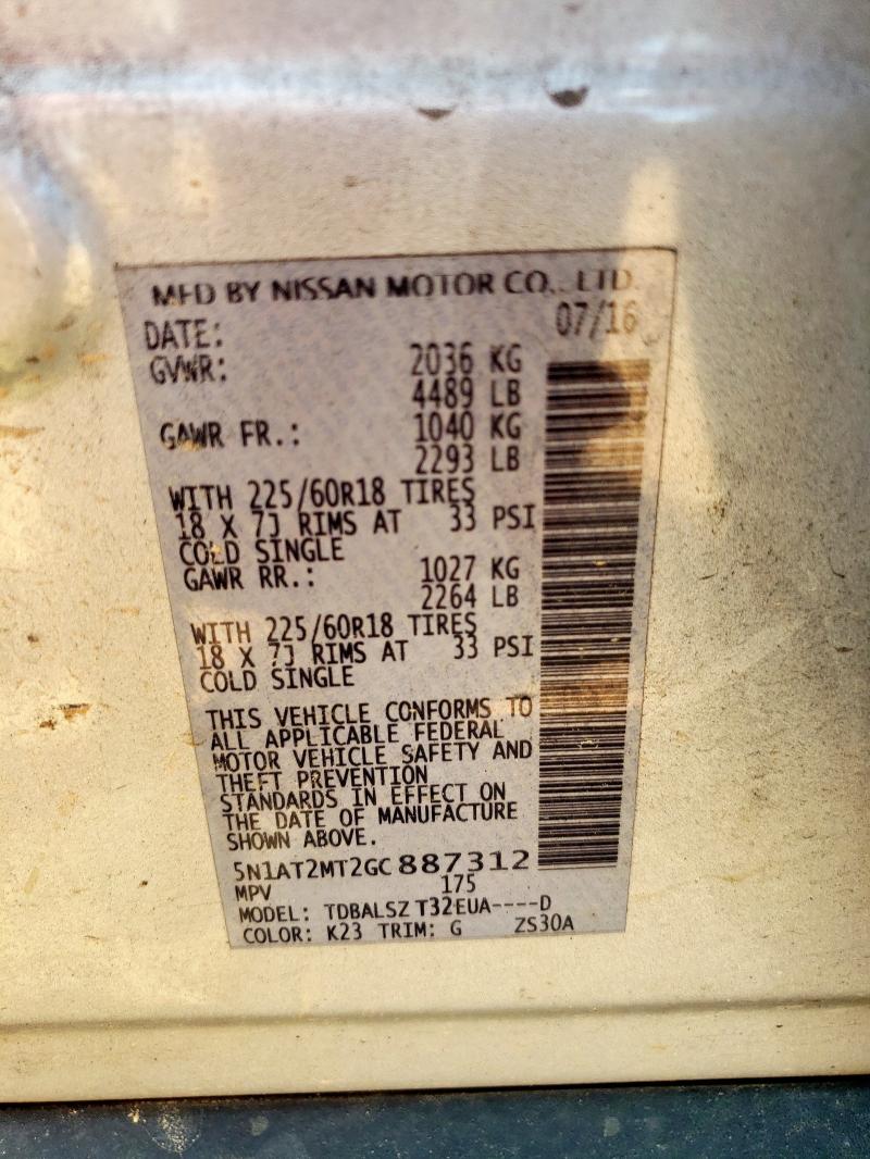 5N1AT2MT2GC887312 - 2016 NISSAN ROGUE S SILVER photo 13