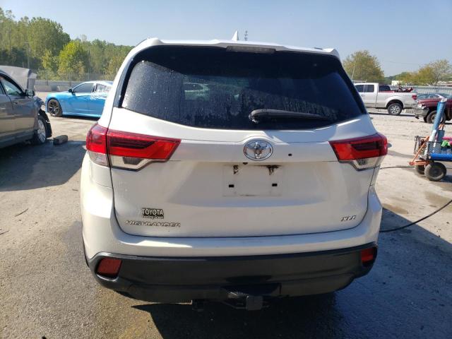 5TDKZRFH6JS538961 - 2018 TOYOTA HIGHLANDER SE თეთრი ფოტო 6
