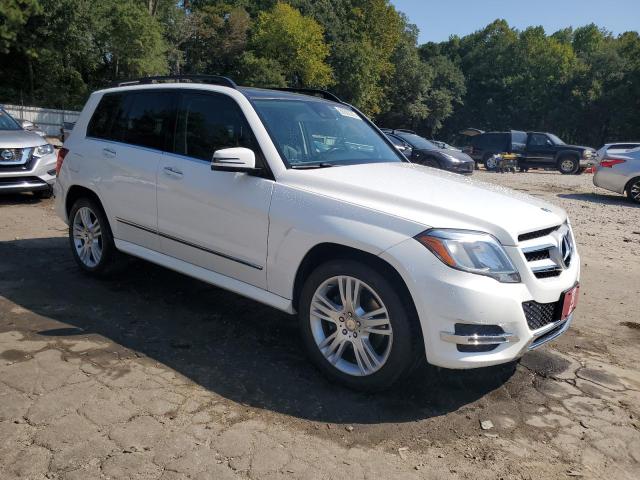 WDCGG8JB9FG438194 - 2015 MERCEDES-BENZ GLK 350 4MATIC WHITE photo 4