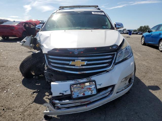 1GNKVHKD3HJ205110 - 2017 CHEVROLET TRAVERSE LT 白色 照片 5