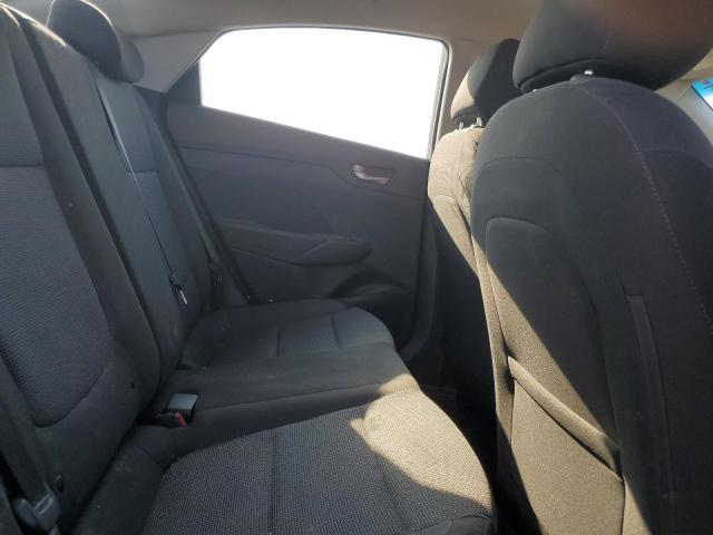 3KPC24A38JE023381 - 2018 HYUNDAI ACCENT SE 银色 照片 10