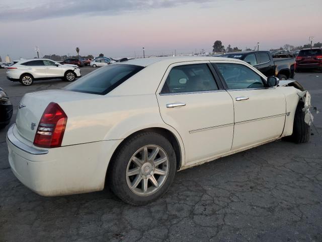 2C3AA63H65H144097 - 2005 CHRYSLER 300C CREAM photo 3