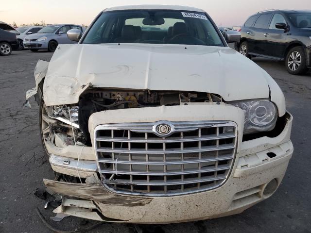 2C3AA63H65H144097 - 2005 CHRYSLER 300C CREAM photo 5