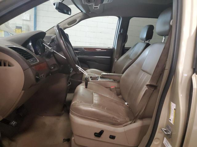 2A4RR8DG5BR609901 - 2011 CHRYSLER TOWN & COU TOURING L TAN photo 7