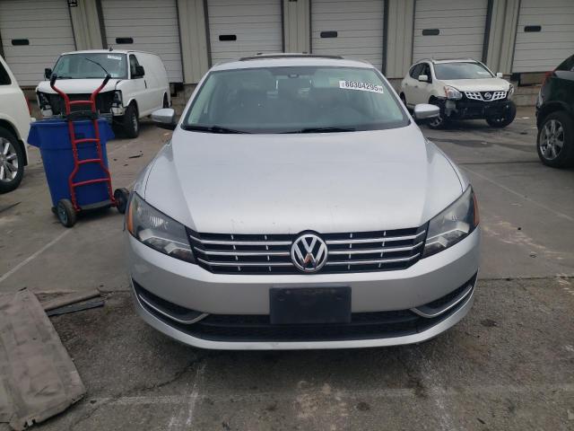1VWBV7A33FC053484 - 2015 VOLKSWAGEN PASSAT SE Gümüş foto 5