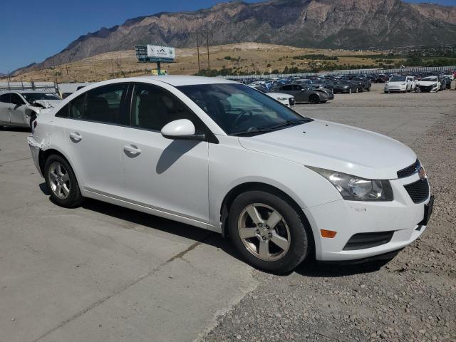 1G1PC5SB4E7126063 - 2014 CHEVROLET CRUZE LT WHITE photo 4