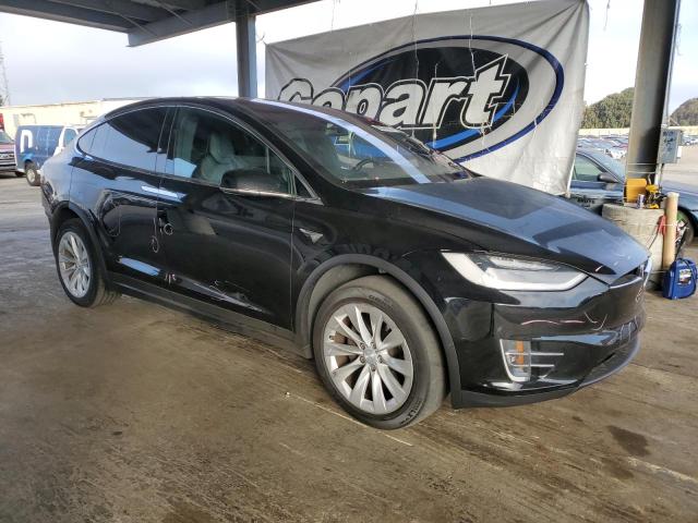 5YJXCBE24JF113609 - 2018 TESLA MODEL X Czarny zdjęcie 4