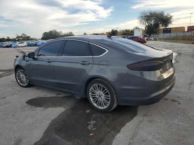 3FA6P0HD4GR185439 - 2016 FORD FUSION SE CHARCOAL photo 2