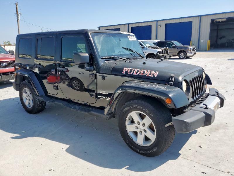 1J4GB59168L530432 - 2008 JEEP WRANGLER U SAHARA BLACK photo 4