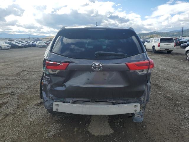 5TDJZRFH0JS882488 - 2018 TOYOTA HIGHLANDER SE GRAY photo 6