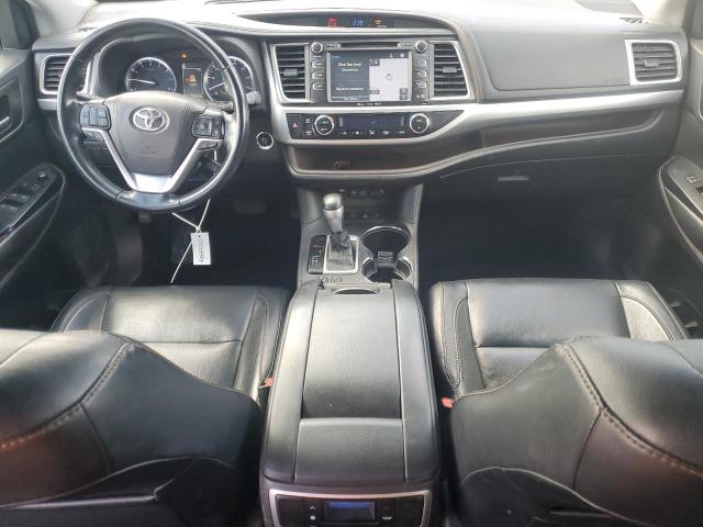 5TDJZRFH0JS882488 - 2018 TOYOTA HIGHLANDER SE GRAY photo 8