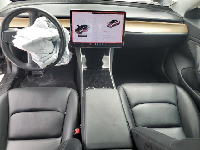 5YJ3E1EA5JF153496 - 2018 TESLA MODEL 3 Сұр фото 8