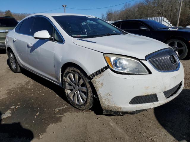 1G4PP5SK8G4108015 - 2016 BUICK VERANO WHITE photo 4