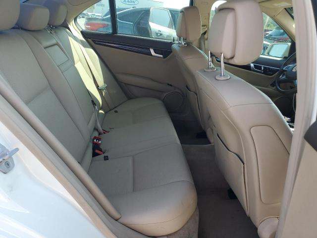 WDDGF8BB1CA719711 - 2012 MERCEDES-BENZ C 300 4MATIC WHITE photo 10