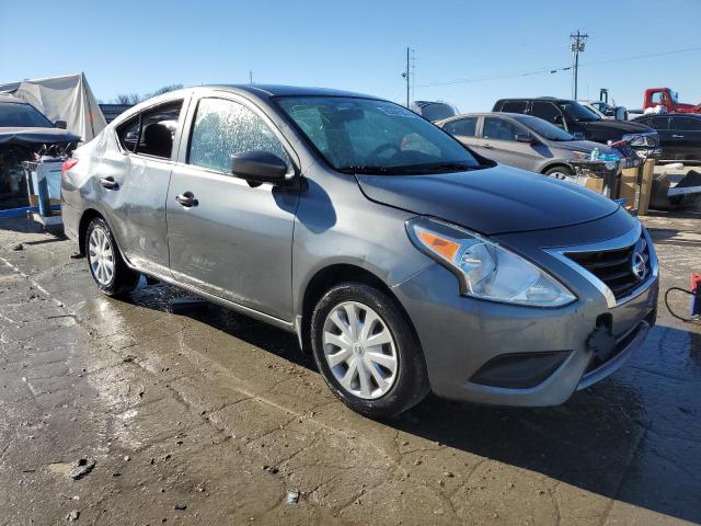 3N1CN7AP9JL864247 - 2018 NISSAN VERSA S GRAY photo 4