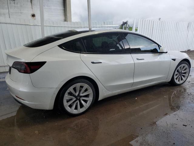 5YJ3E1EAXMF045556 - 2021 TESLA MODEL 3 WHITE photo 3