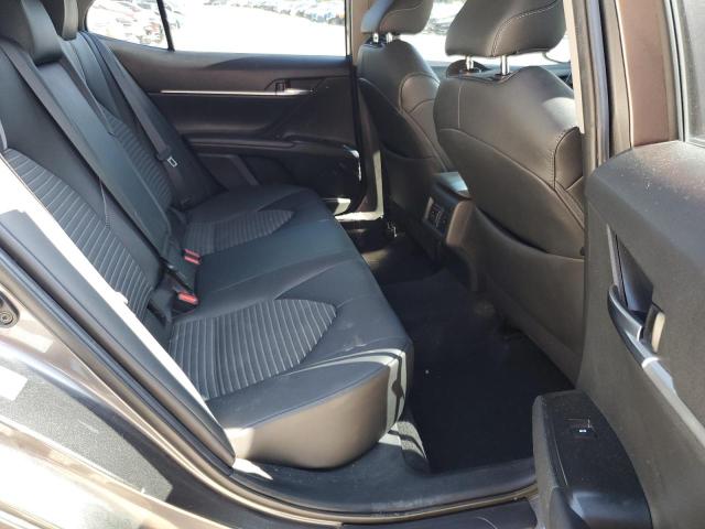 4T1B11HK8JU543765 - 2018 TOYOTA CAMRY L GRAY photo 10