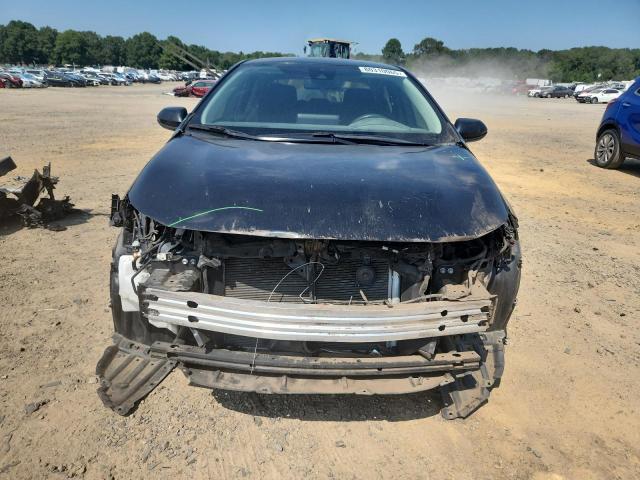 5YFEPMAE4NP319191 - 2022 TOYOTA COROLLA LE Schwarz Foto 5