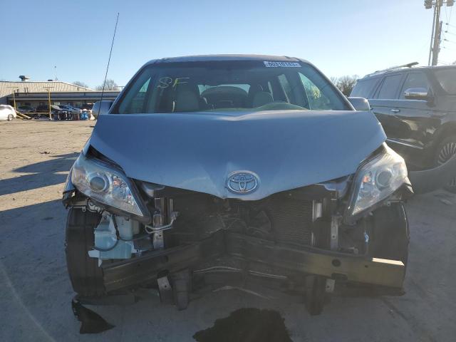 5TDKK3DC1CS257274 - 2012 TOYOTA SIENNA LE SILVER photo 5