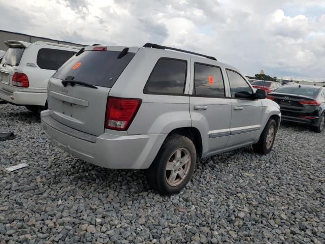 1J8GS48K67C517746 - 2007 JEEP GRAND CHER LAREDO SILVER photo 3
