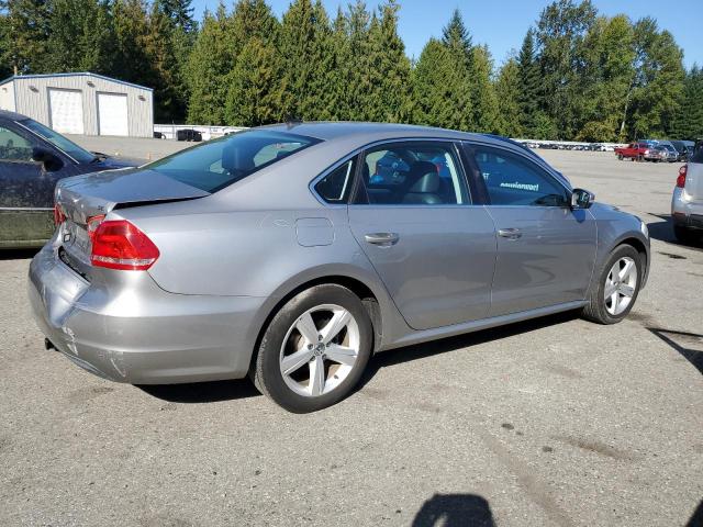 1VWBP7A39DC090661 - 2013 VOLKSWAGEN PASSAT SE 银色 照片 3