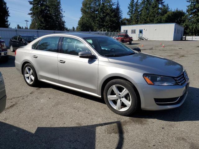 1VWBP7A39DC090661 - 2013 VOLKSWAGEN PASSAT SE 银色 照片 4