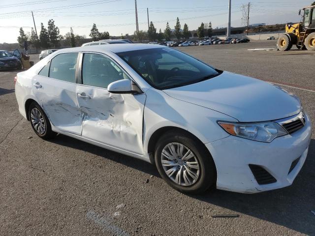 4T4BF1FK1ER407963 - 2014 TOYOTA CAMRY L WHITE photo 4