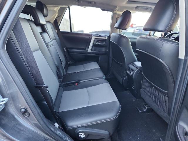 JTEBU5JR9G5291050 - 2016 TOYOTA 4RUNNER SR5/SR5 PREMIUM GRAY photo 11
