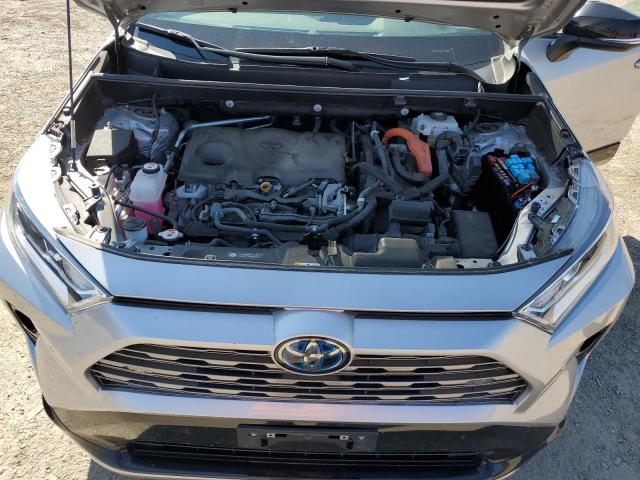 2T3RWRFV1MW122655 - 2021 TOYOTA RAV4 XLE SILVER photo 12