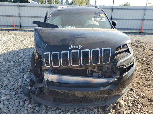 1C4PJLCB8KD206561 - 2019 JEEP CHEROKEE LATITUDE შავი ფოტო 5