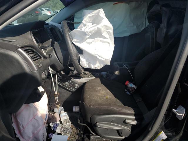 1C4PJLCB8KD206561 - 2019 JEEP CHEROKEE LATITUDE შავი ფოტო 7