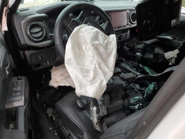 3TMCZ5AN9MM372319 - 2021 TOYOTA TACOMA DOUBLE CAB WHITE photo 8