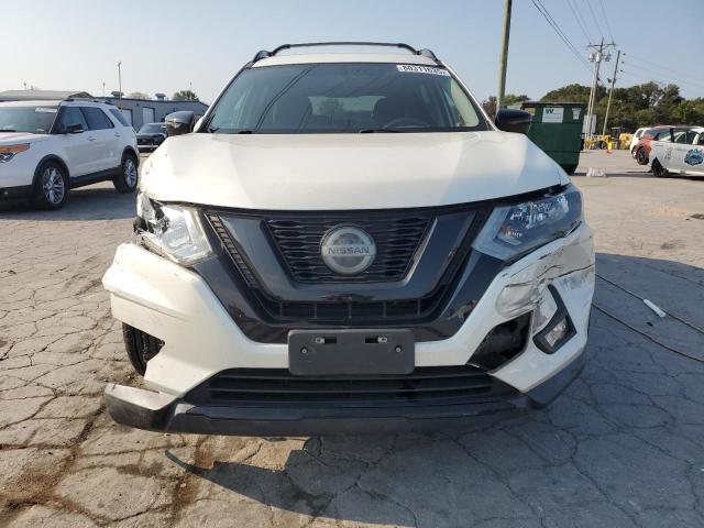 5N1AT2MT8JC742797 - 2018 NISSAN ROGUE S WHITE photo 5