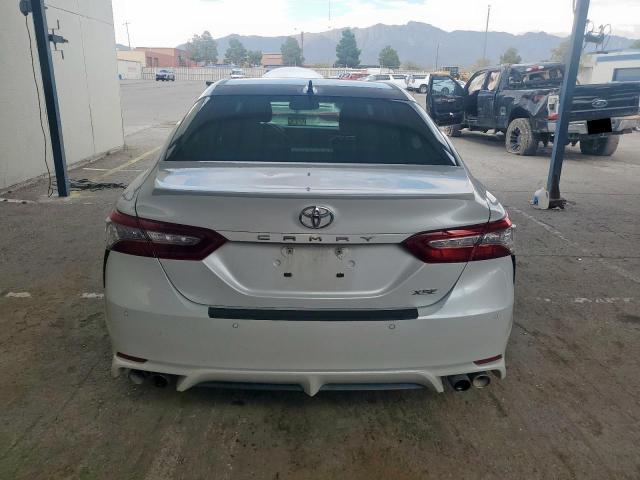 4T1B61HK0JU150151 - 2018 TOYOTA CAMRY XSE თეთრი ფოტო 6