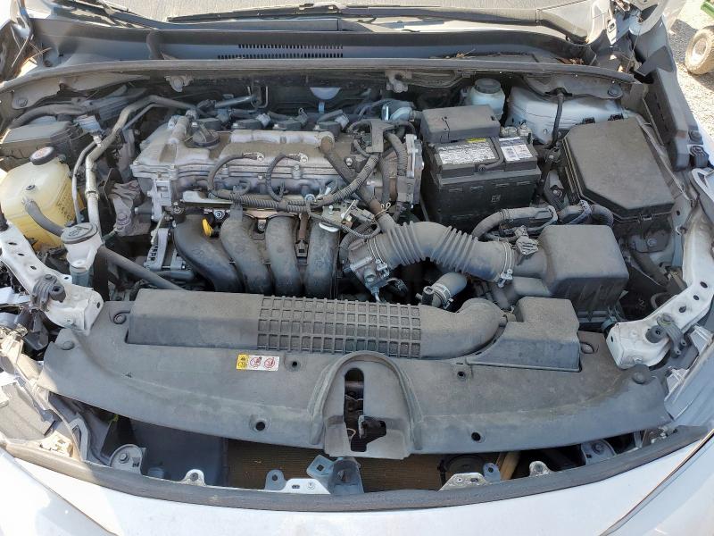 JTDEPRAE6LJ018808 - 2020 TOYOTA COROLLA LE WHITE photo 11