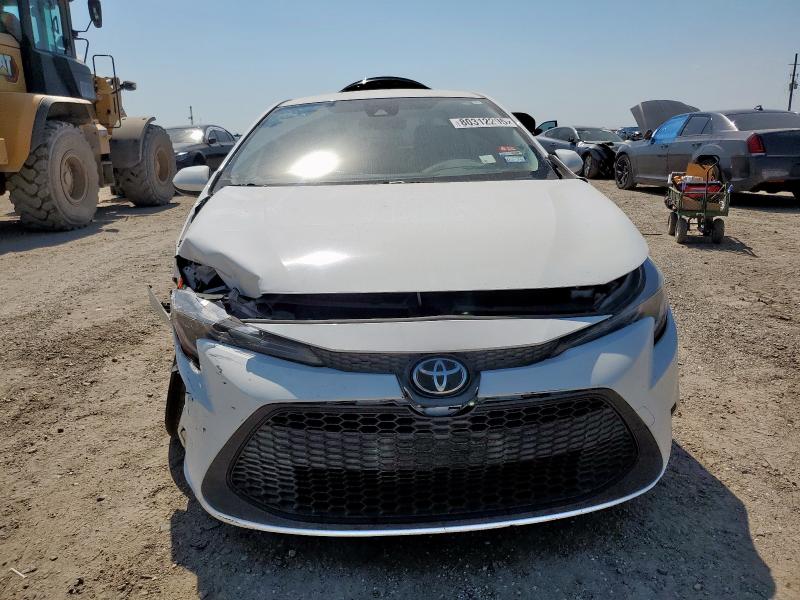 JTDEPRAE6LJ018808 - 2020 TOYOTA COROLLA LE WHITE photo 5
