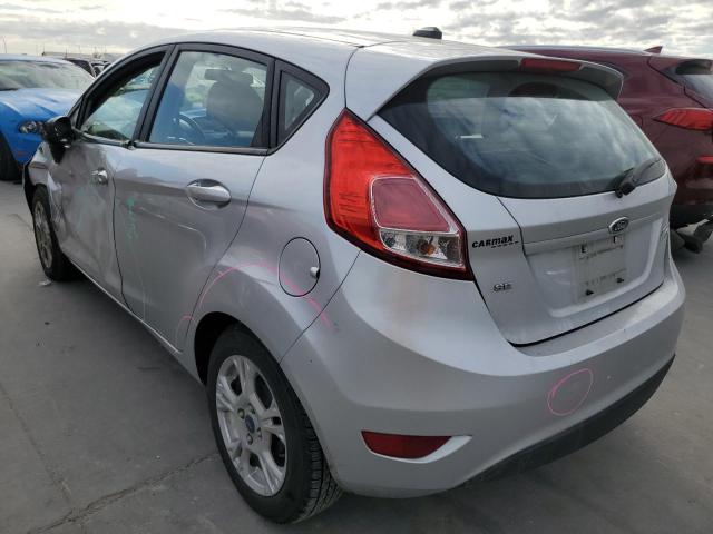 3FADP4EJXFM211613 - 2015 FORD FIESTA SE SILVER photo 2