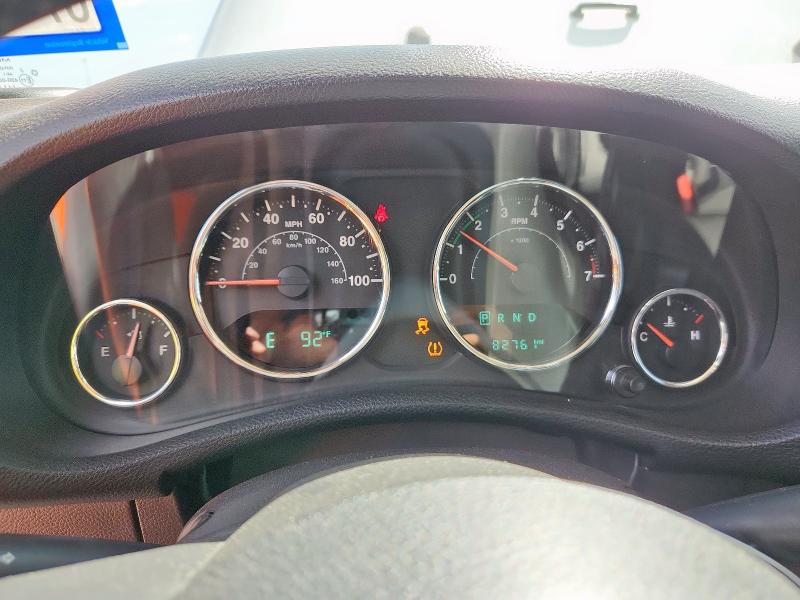 1C4HJWDG2JL855650 - 2018 JEEP WRANGLER U SPORT Blanc photo 9