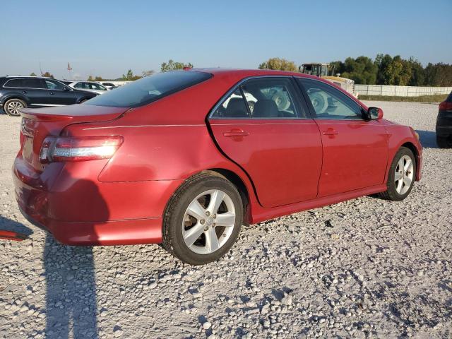 4T1BF3EK6BU640773 - 2011 TOYOTA CAMRY BASE RED photo 3