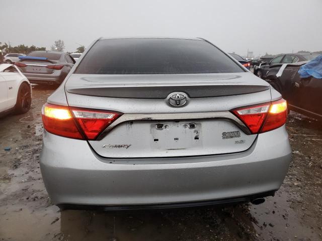 4T1BF1FK6GU181254 - 2016 TOYOTA CAMRY LE SILVER photo 6