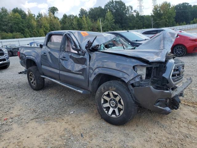 5TFAX5GN0JX111980 - 2018 TOYOTA TACOMA DOUBLE CAB Gri fotoğraf 4