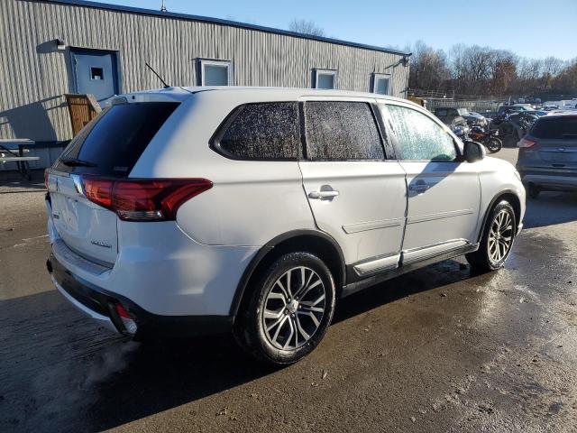 JA4AZ3A37GZ012473 - 2016 MITSUBISHI OUTLANDER SE WHITE photo 3