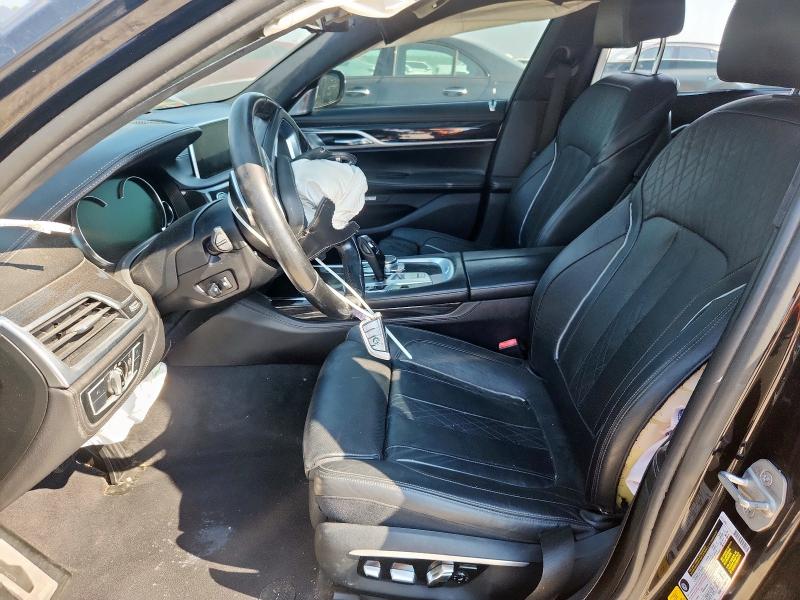 WBA7F0C53GGL99358 - 2016 BMW 750 I Чорний фото 7