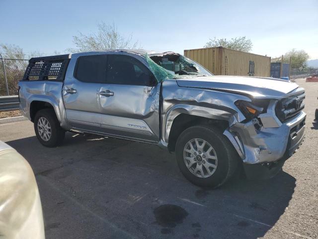 3TYLB5JNXST071855 - 2025 TOYOTA TACOMA DOUBLE CAB SILVER photo 4