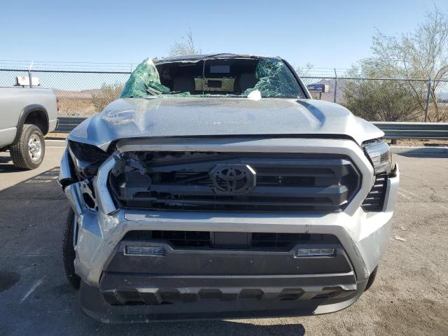 3TYLB5JNXST071855 - 2025 TOYOTA TACOMA DOUBLE CAB SILVER photo 5