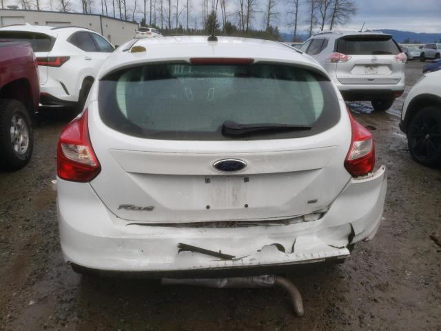 1FADP3K26DL353589 - 2013 FORD FOCUS SE WHITE photo 6