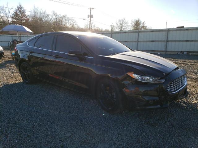 3FA6P0H77GR110843 - 2016 FORD FUSION SE BLACK photo 4