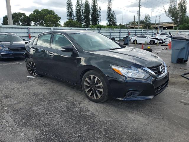 1N4AL3AP1JC251530 - 2018 NISSAN ALTIMA 2.5 Чорний фото 4